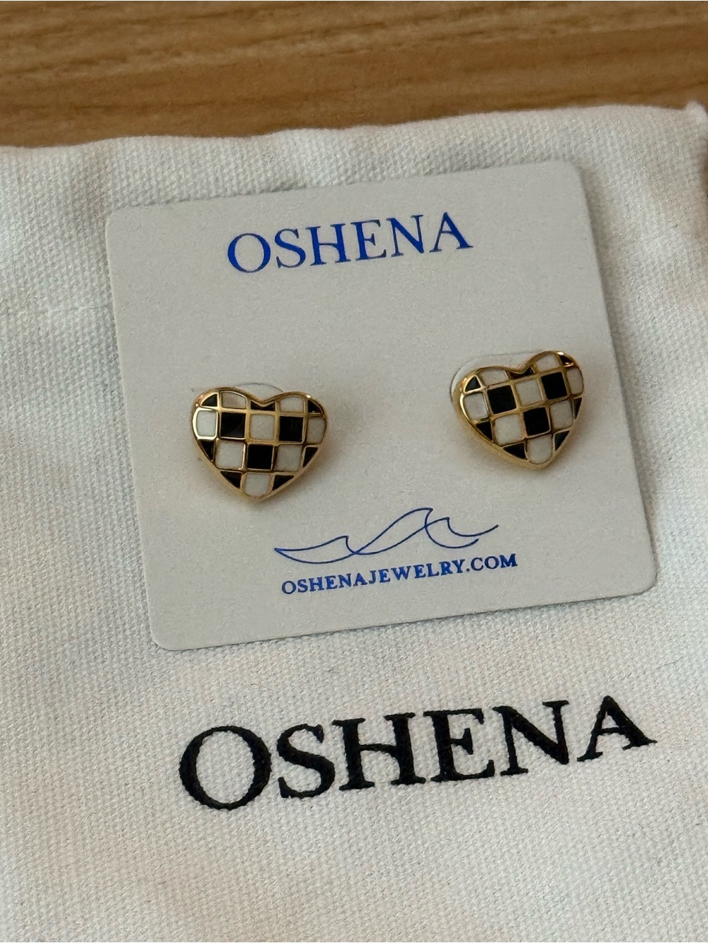 NWT OSHENA Black & White Checker Heart Stud Earrings